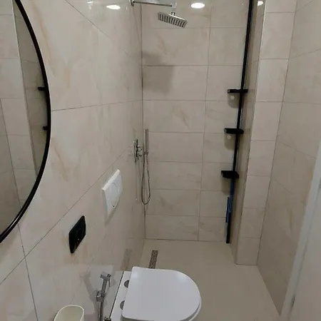 Driton's Apartman Shëngjin